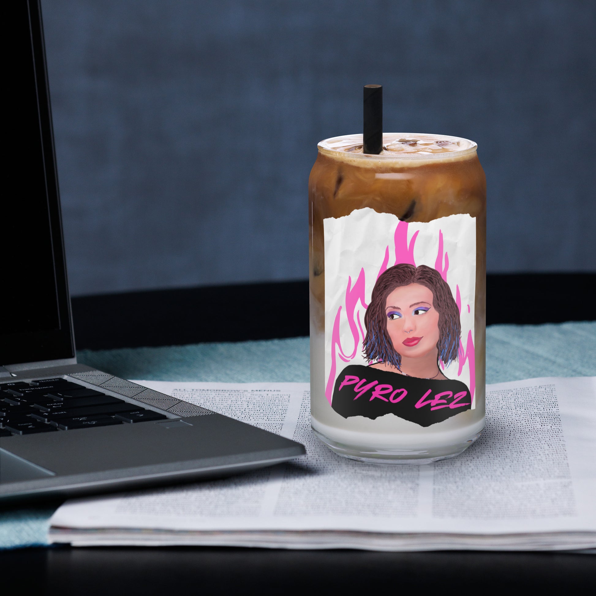 Janis: Pyro Lez Glass Can – Prideboxco